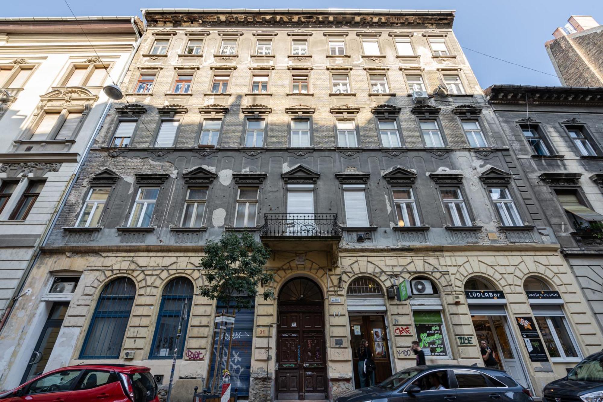 Kl31 - Urban Escape - Prime Location - Klauzal Square By Bqa Apartment Budapest Ngoại thất bức ảnh
