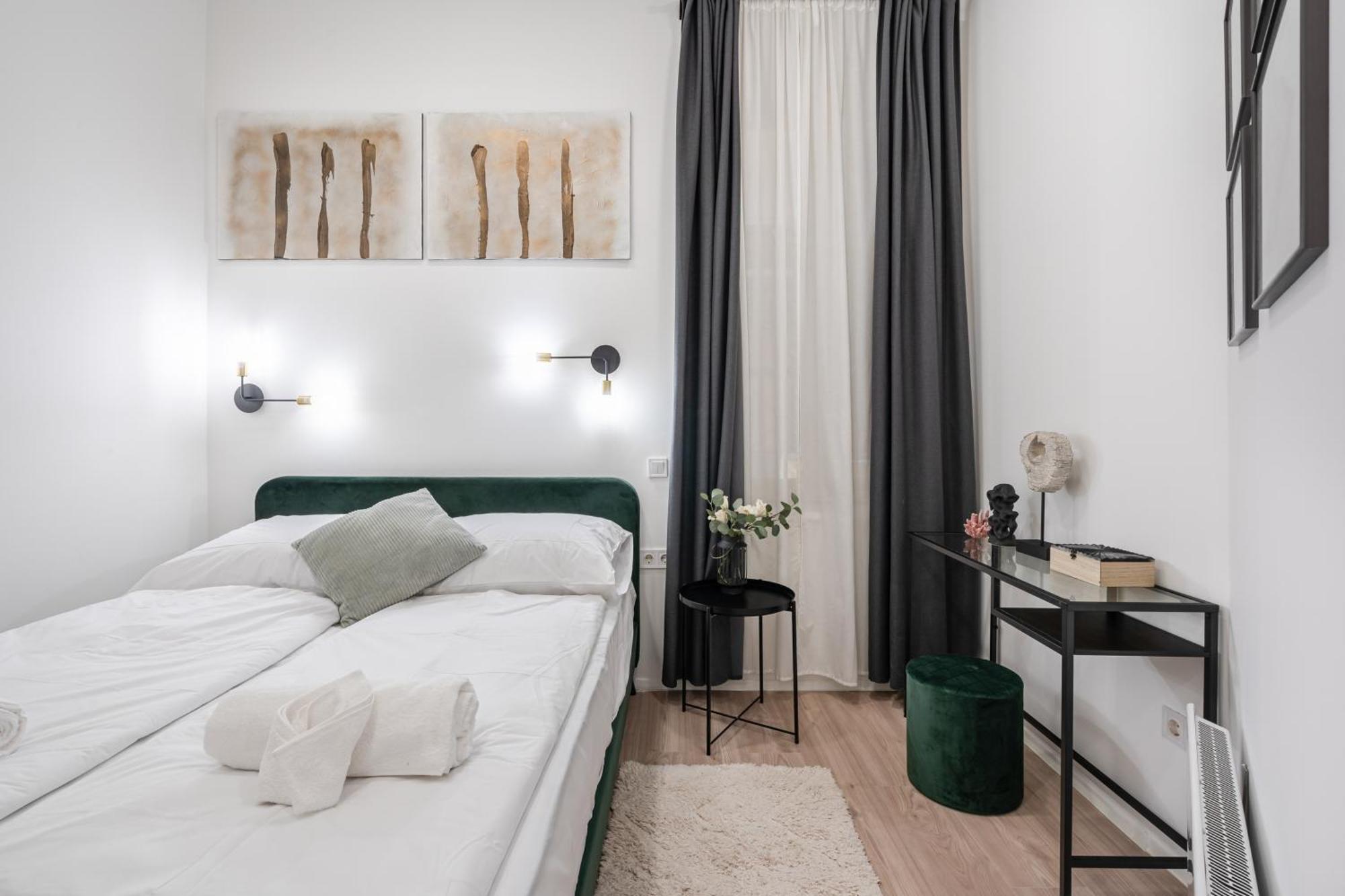 Kl31 - Urban Escape - Prime Location - Klauzal Square By Bqa Apartment Budapest Ngoại thất bức ảnh