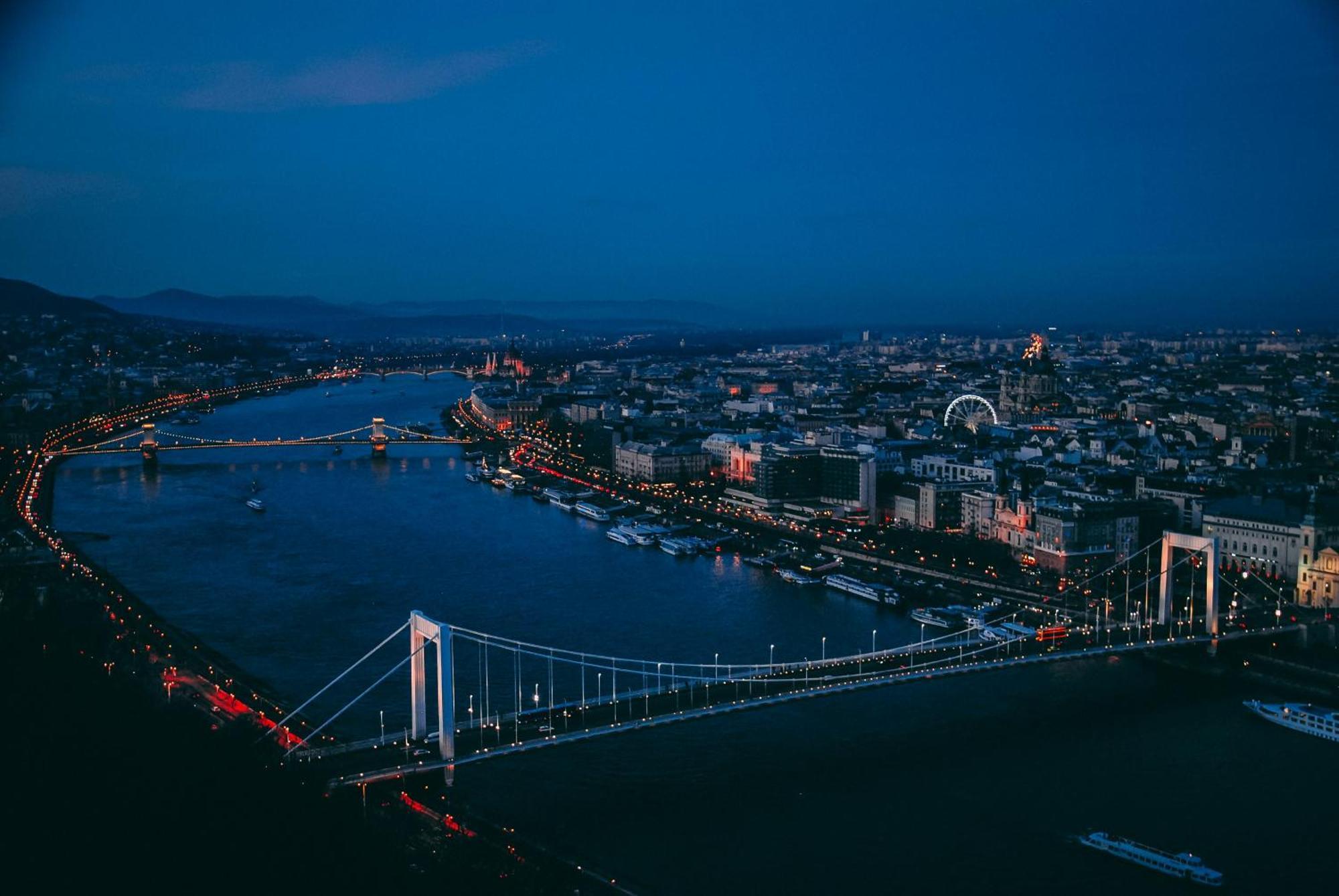 Kl31 - Urban Escape - Prime Location - Klauzal Square By Bqa Apartment Budapest Ngoại thất bức ảnh